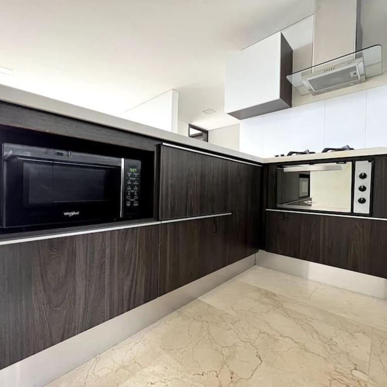 701, Beautiful apartment in heart of El Poblado + View! - Apartamento - 9