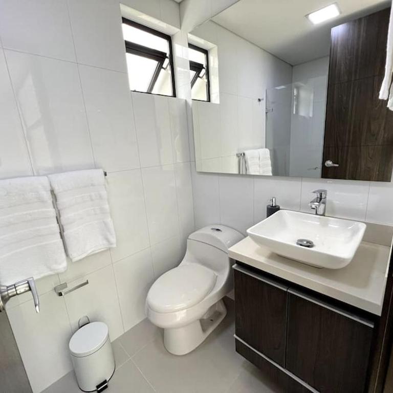 701, Beautiful apartment in heart of El Poblado + View! - Apartamento - 18