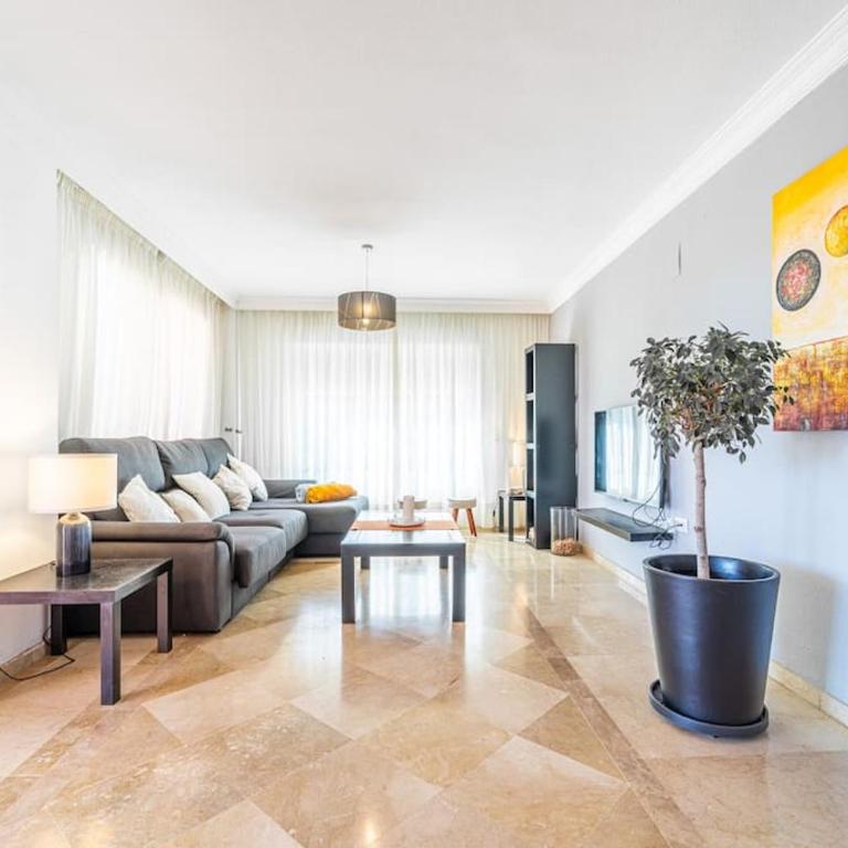 magnífico piso frente al mar - Three-Bedroom Apartment - 11