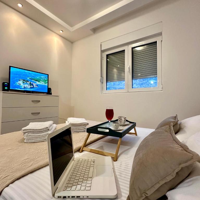 Lux Superior Apartment 120m2 in heart of Budva - Deluxe Apartment - 23