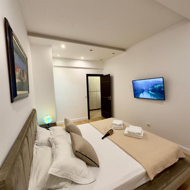 Lux Superior Apartment 120m2 in heart of Budva - Deluxe Apartment - 4