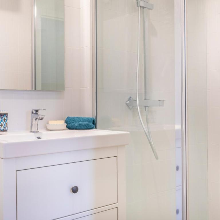 Petit jaune, T2 centre ville Marseille avec balcon - Appartement avec Balcon - 23