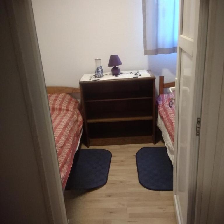 Hostel Mlinar - Mixed Dormitory Room - 1