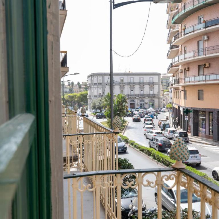Central Perk - Double Room with Balcony - 5