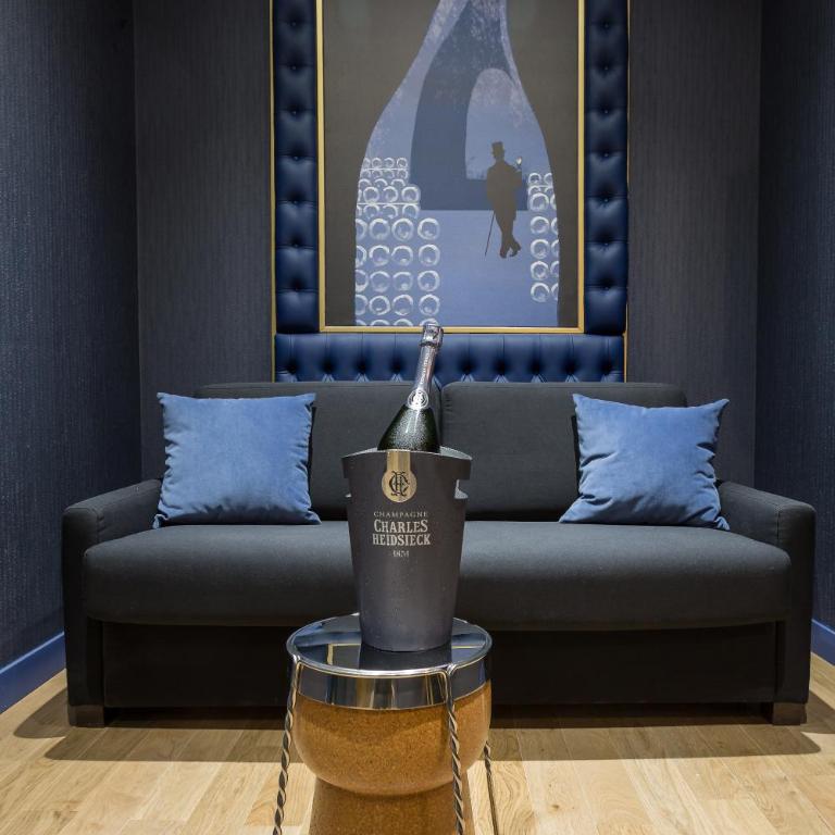 Hotel Les Bulles De Paris - Suite - 12