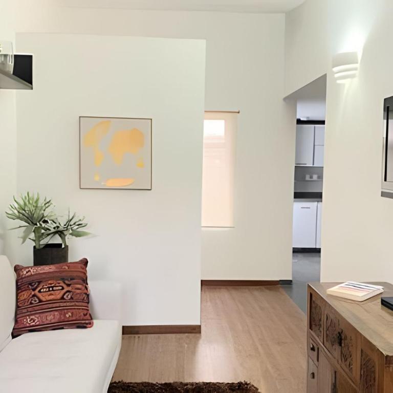 Súper Apartamento TV, Wi Fi y parqueadero gratis - Apartamento - 2