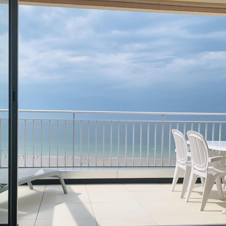 Appartement 3 pièces face plage avec terrasse et garage - Les Sables d'Olonne - FR-1-197-388 - Apartment (6 Adults) - 1