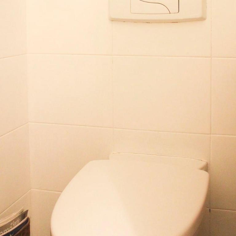 Spacious family nest facing Square des Épinette - Appartement - 32