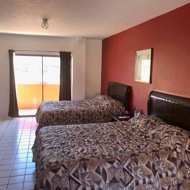 HOTEL BUGAMBILIAS - Habitación cuádruple - 1