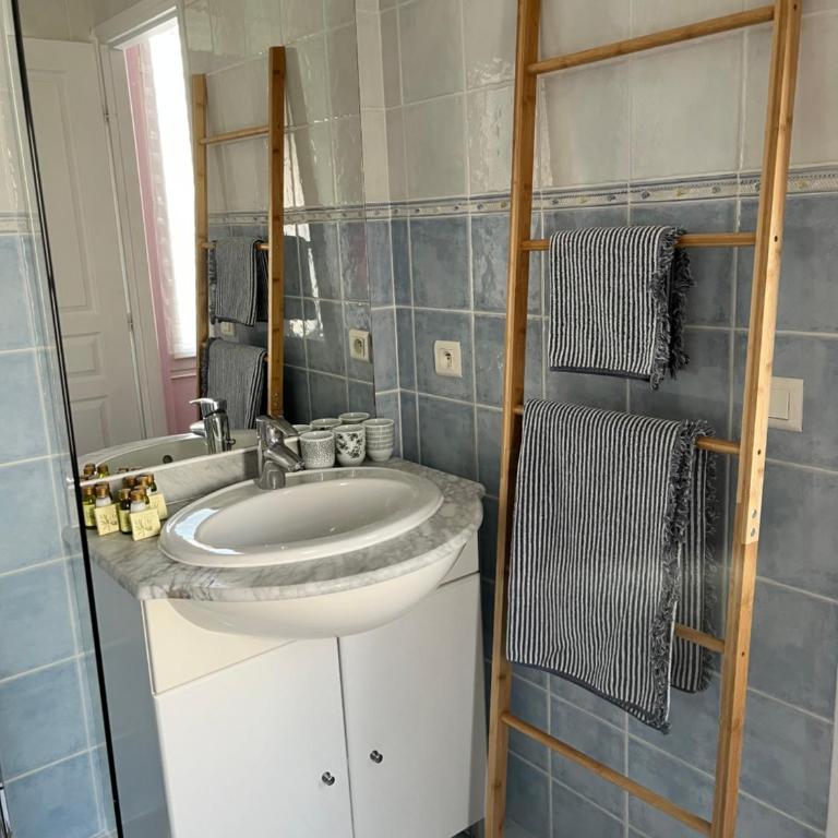 Hôtel Eden - La Baigneuse - Chambre Double Classique avec Vue sur la Cour - 9