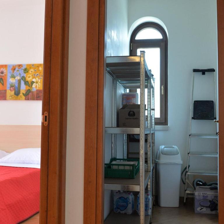 Villa in Casalini with Pool & Olive Garden - Six-Bedroom Holiday Home - 36