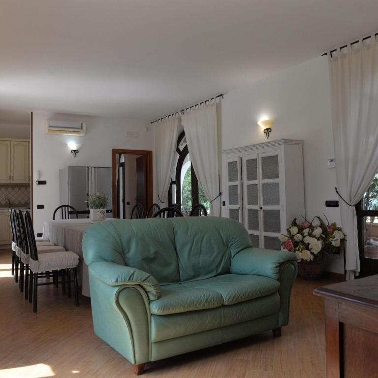 Villa in Casalini with Pool & Olive Garden - Six-Bedroom Holiday Home - 2