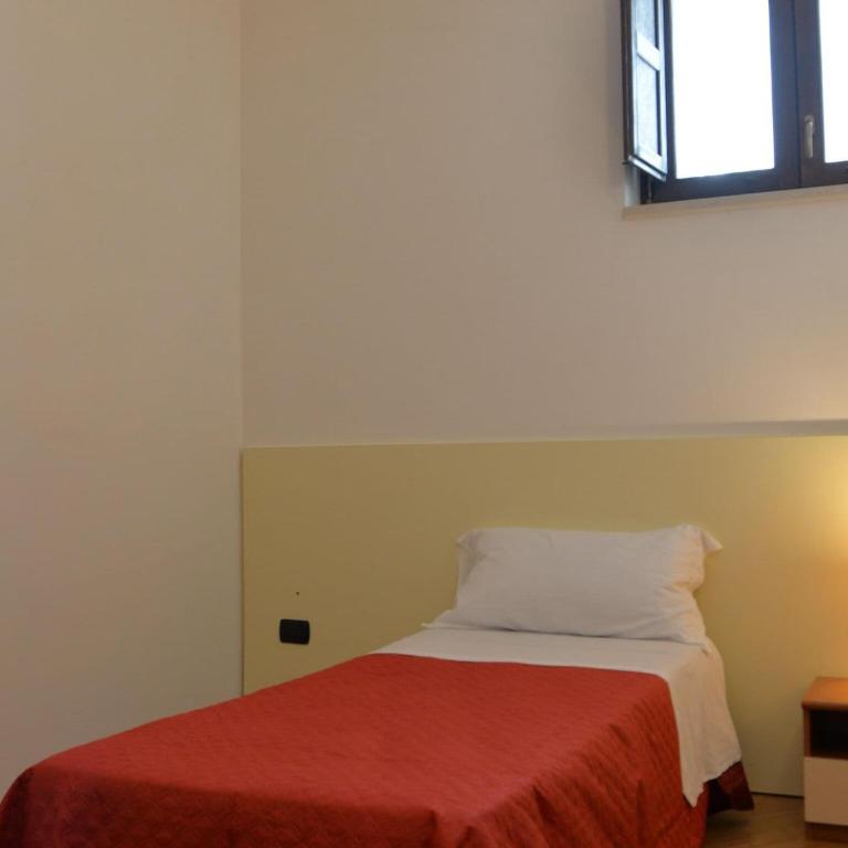 Villa in Casalini with Pool & Olive Garden - Six-Bedroom Holiday Home - 22
