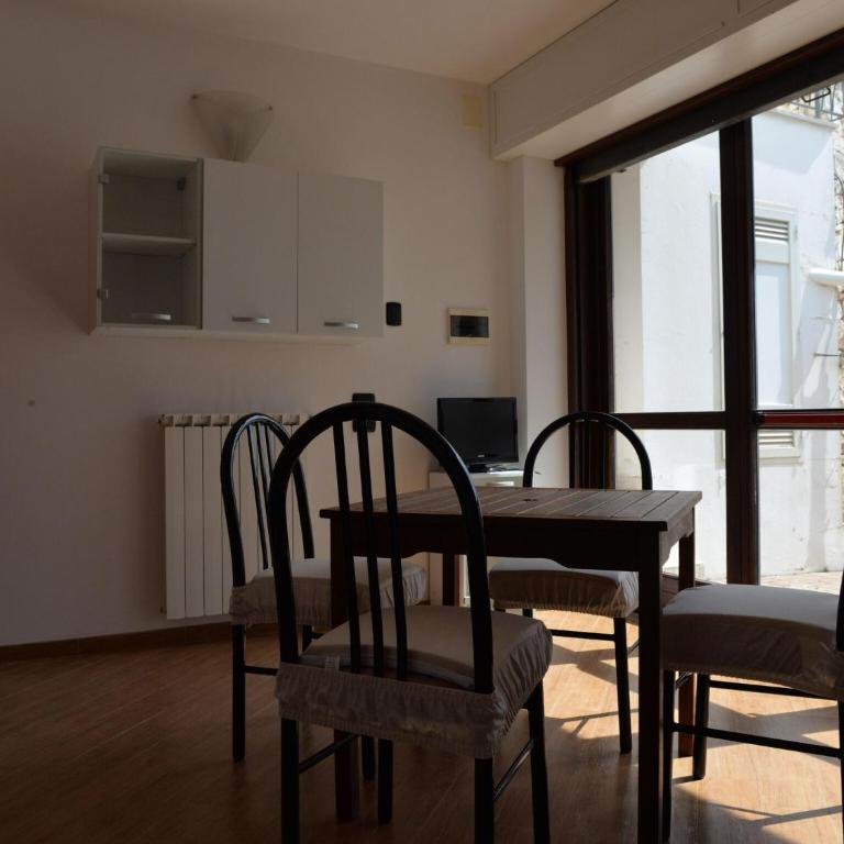 Villa in Casalini with Pool & Olive Garden - Six-Bedroom Holiday Home - 5