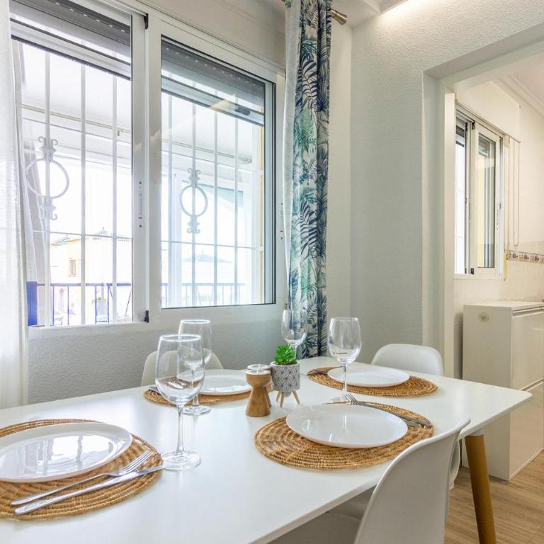 Nice Apartment In Santa Pola With Wifi - Apartamento de 3 dormitorios - 6