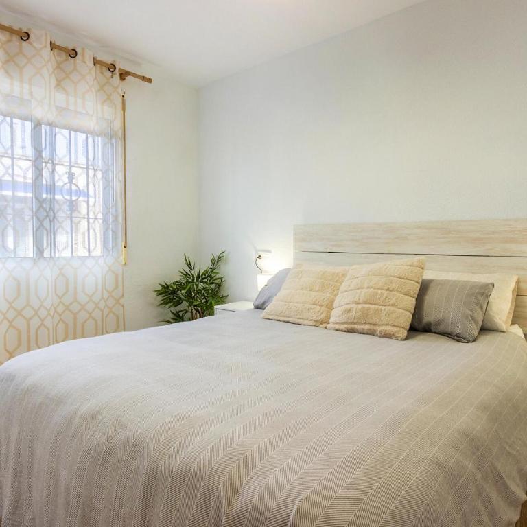 Nice Apartment In Santa Pola With Wifi - Apartamento de 3 dormitorios - 15
