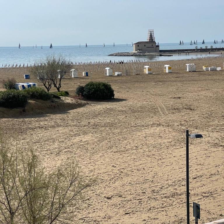 Villa Nave Trilocale con Terrazza Frontemare - Agenzia Cocal - Appartamento con Vista Mare - 14