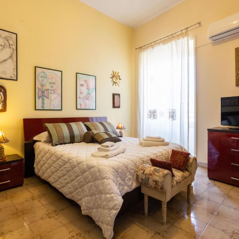 Hola Cathedral House - Appartamento Superior con 1 Camera da Letto e Balcone - 11