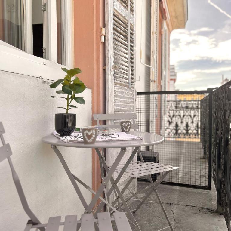 Carla's Residences F1 Hyper Centre - Appartement avec Balcon - 31