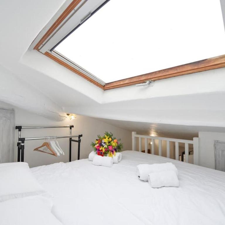 LE PETIT BATEAU - NEW cosy/charming studio/mezzanine for 3 - AC/WIFI - One-Bedroom Apartment - 5