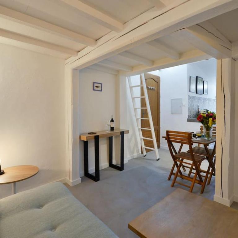 LE PETIT BATEAU - NEW cosy/charming studio/mezzanine for 3 - AC/WIFI - One-Bedroom Apartment - 26