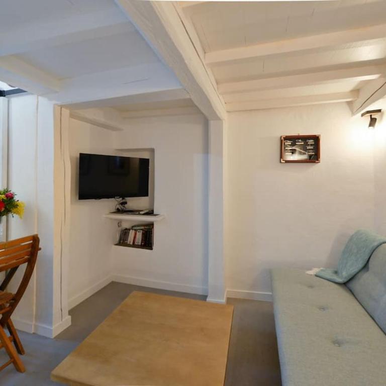LE PETIT BATEAU - NEW cosy/charming studio/mezzanine for 3 - AC/WIFI - One-Bedroom Apartment - 29