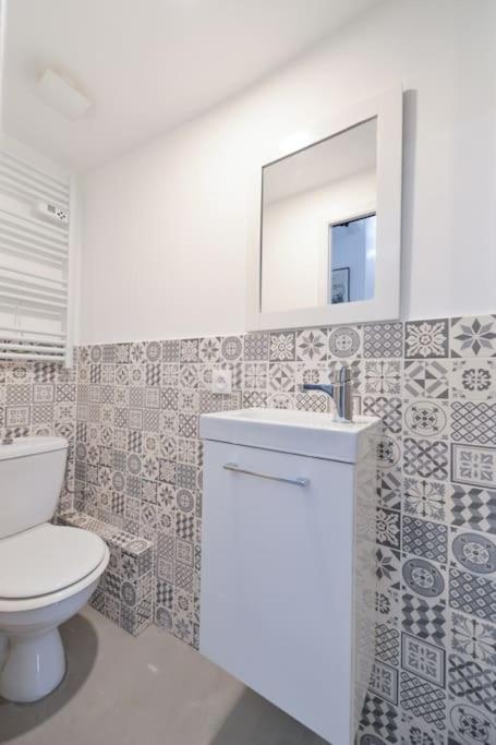 LE PETIT BATEAU - NEW cosy/charming studio/mezzanine for 3 - AC/WIFI - One-Bedroom Apartment - 41