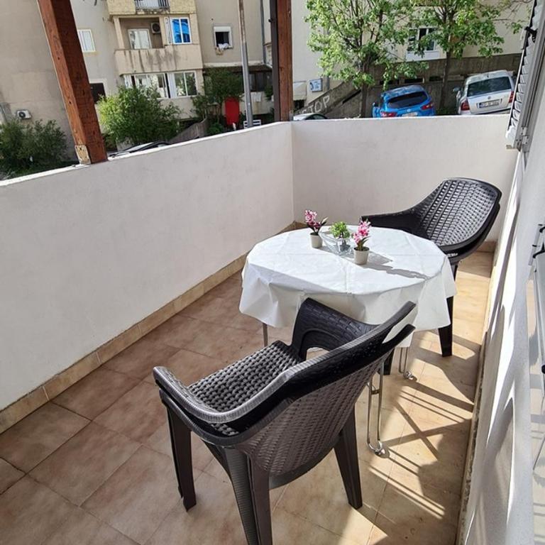 Boka apartment - Two-Bedroom Apartment - 14
