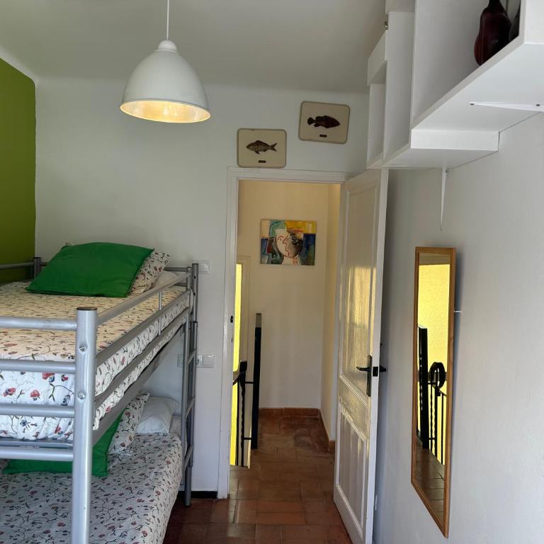 Casa con jardín a 25 metros de la playa. LA T. - Casa de 3 dormitorios - 29