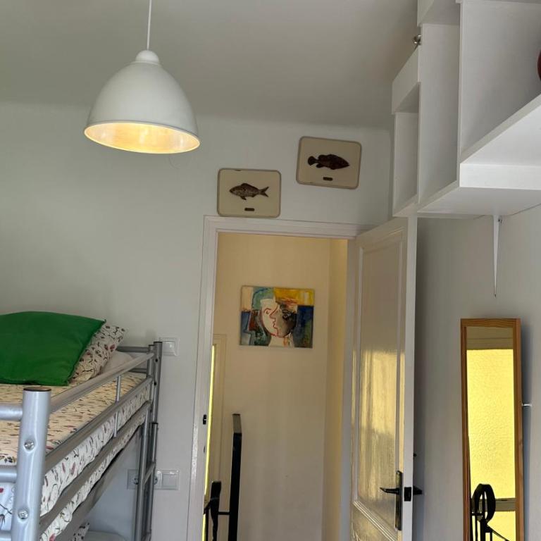 Casa con jardín a 25 metros de la playa. LA T. - Casa de 3 dormitorios - 30
