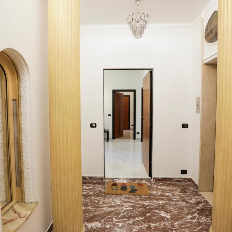 [Urban Elegance] Central Station w/Private Garage - Appartamento con 3 Camere da Letto - 22