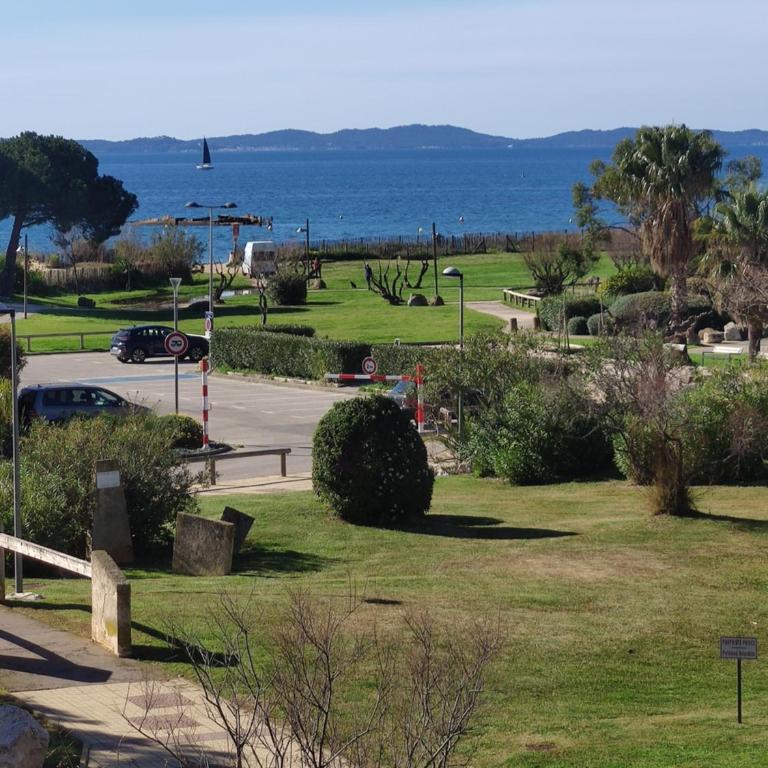 Studio plage de l'argentiére LA LONDE LES MAURES - Appartement 1 Chambre - 1