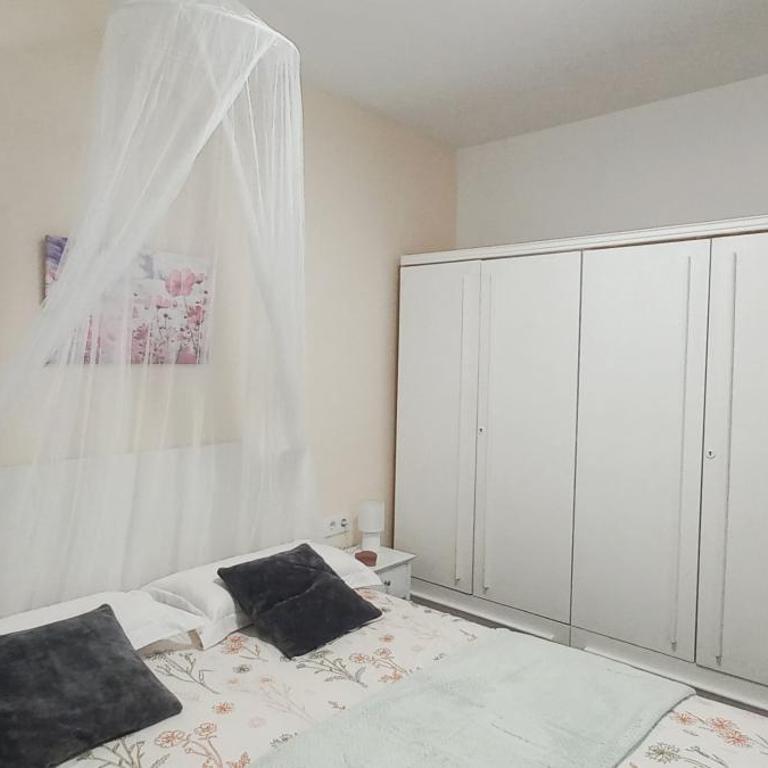 Cozy and sunny penthouse Fira BCN - Apartamento de 2 dormitorios - 18