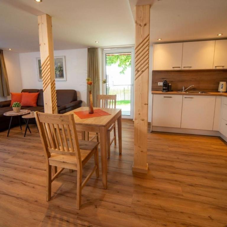 Ferienwohnung Mopsfidel - Apartment - 2