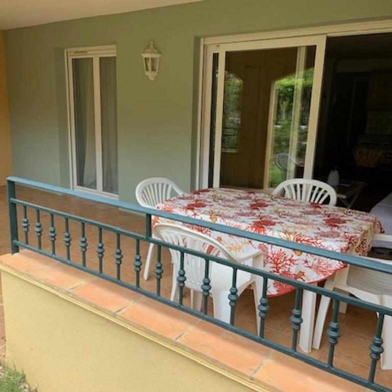 Appartement T3 avec grand jardin privé, climatisation et parking - FR-1-100-205 - Appartement (6 Adultes) - 14
