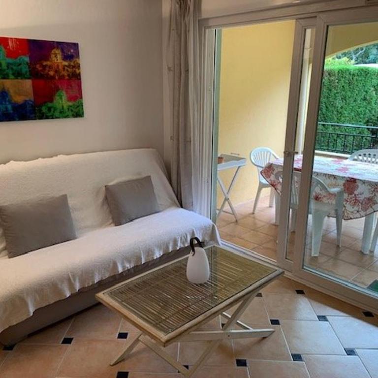 Appartement T3 avec grand jardin privé, climatisation et parking - FR-1-100-205 - Appartement (6 Adultes) - 17