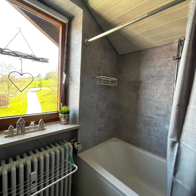 Sonnen-Juwel - Hallenbad, Sauna-2 getrennte Schlafbereiche, inklusive Bettwäsche, Handtücher, tolle Kinderausstattung - Apartment mit Blick auf die Berge - 32