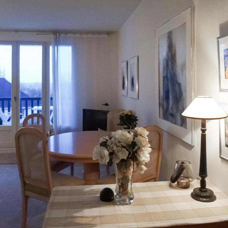 1 Bedroom Cozy Apartment In Trouville-Sur-Mer - Appartement 1 Chambre - 13