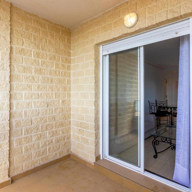 Gorgeous Apartment In Torrevieja - Apartamento de 2 dormitorios - 10