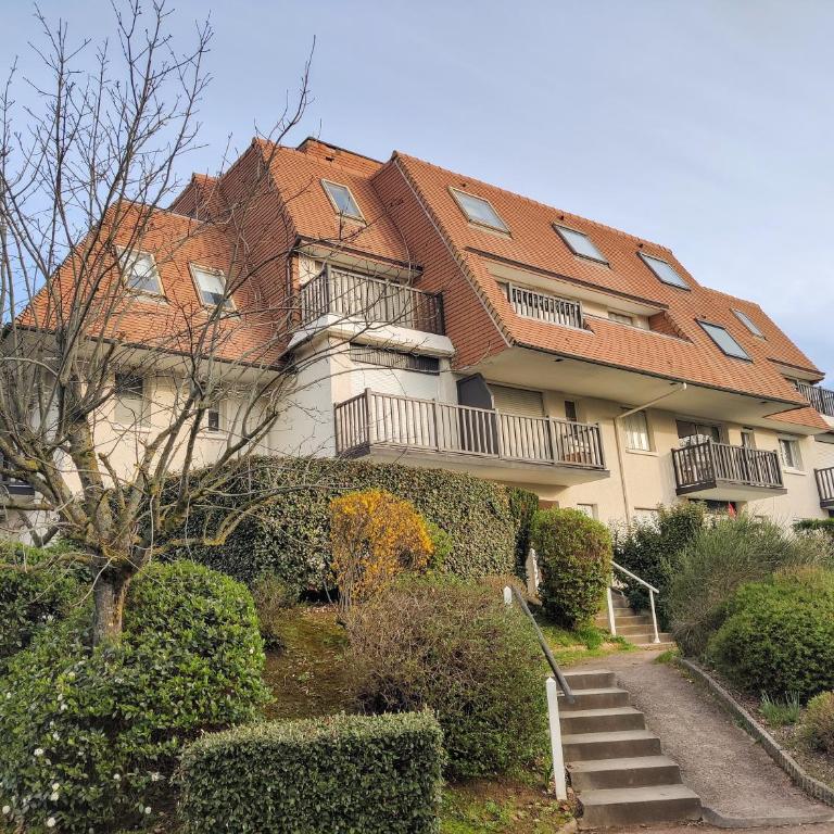 Bel appartement refait à neuf, calme et ensoleillé - Apartamento de 1 dormitorio - 20