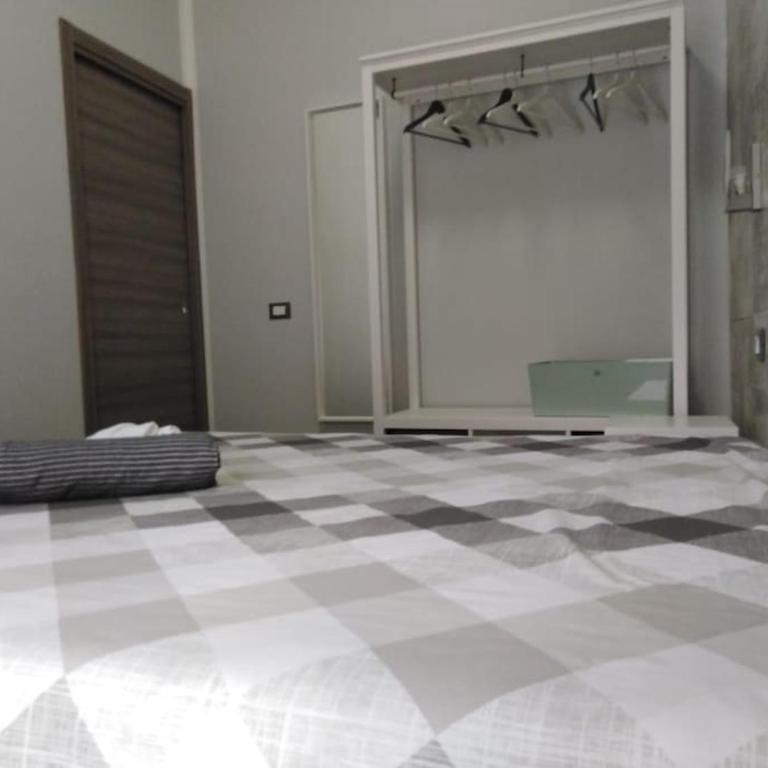 A 2 passi dal castello ,appartamento con veranda - Appartamento con 2 Camere da Letto - 35