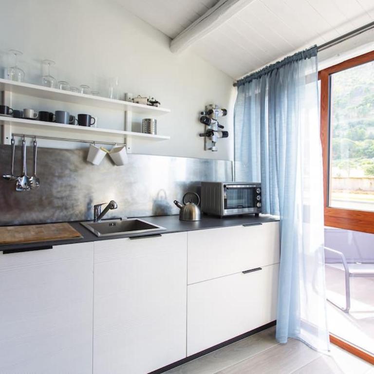A 2 passi dal castello ,appartamento con veranda - Appartamento con 2 Camere da Letto - 46