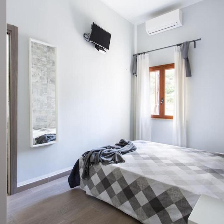 A 2 passi dal castello ,appartamento con veranda - Appartamento con 2 Camere da Letto - 52