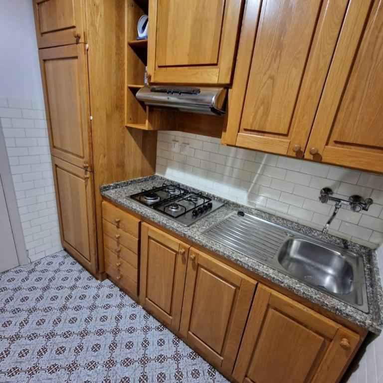 Trilocale centrale e a due passi dal mare con posto auto privato - Appartamento con 2 Camere da Letto - 6