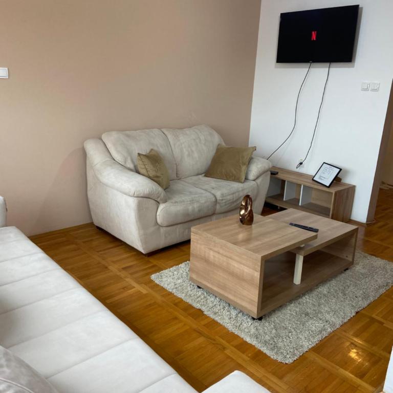 SKY2 APARTMAN - One-Bedroom Apartment - 3