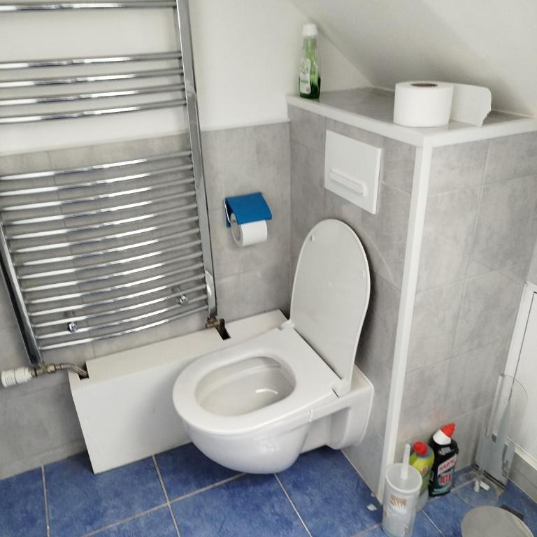 Chambre dans maison avec parking - Chambre Double - Vue sur Jardin - 7