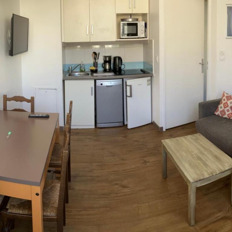 2 pièces avec piscine, 150 m de la plage. - Apartment mit 1 Schlafzimmer - 6