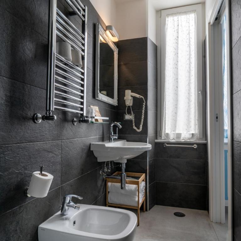 Teresa Rooms & Suites - Family Suite - 9