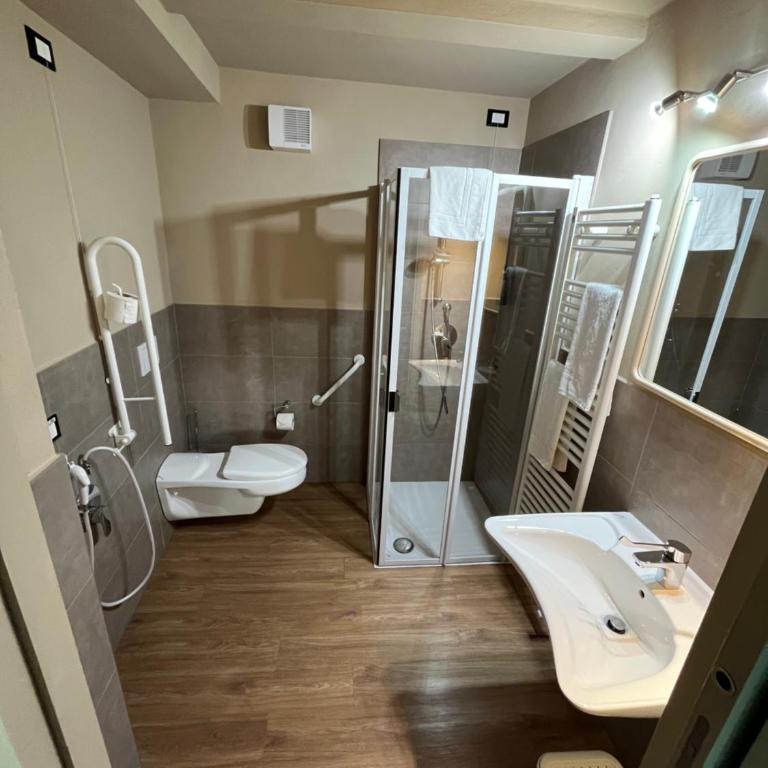 Hotel Riva Sport & Wellness - Camera Matrimoniale con Balcone - 11