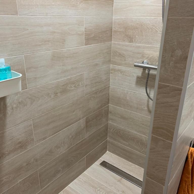 Loft a 3 minutos de la estación central de bus y tren - Apartamento de 1 dormitorio - 4